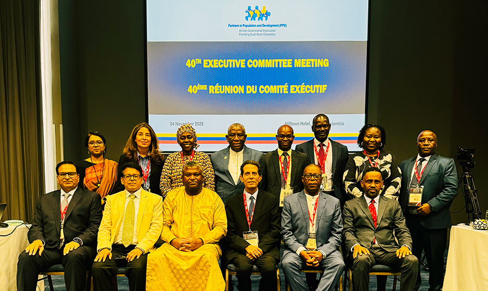 40thExCo-Group-Photo-041125